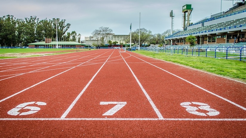 Blick auf den Track im Leistungszentrum für Leichtathletik