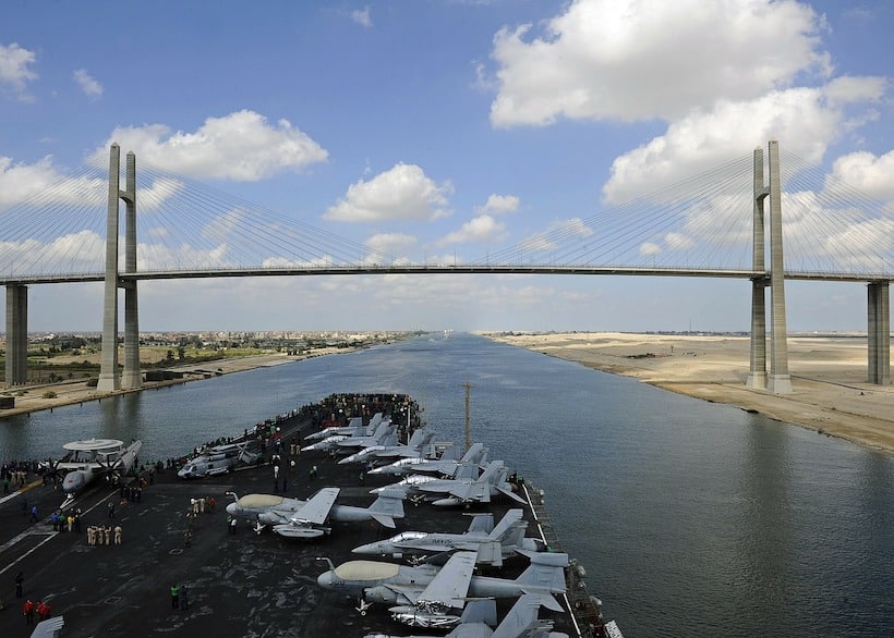 Suezkanal in Panama - Blockierung sorgt für starke Schwankungen beim Ölpreis